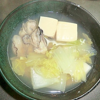 牡蠣と豆腐と白菜の塩麹煮